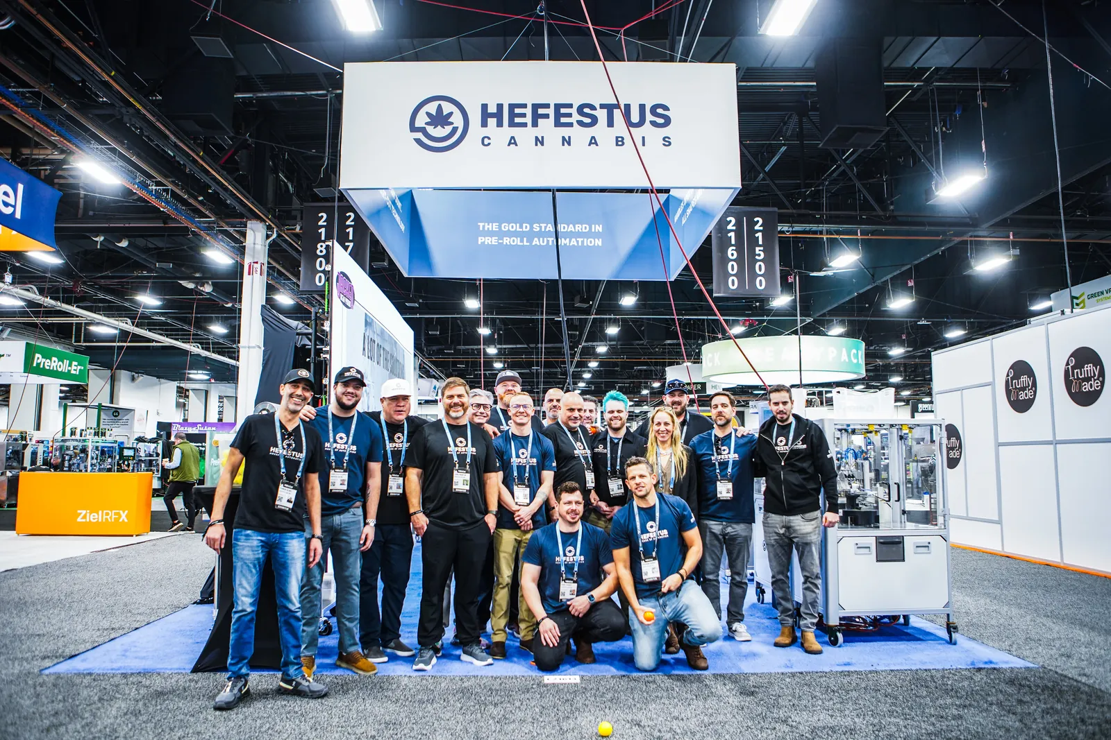 The Hefestus team at the Hefestus booth at MJBizCon
